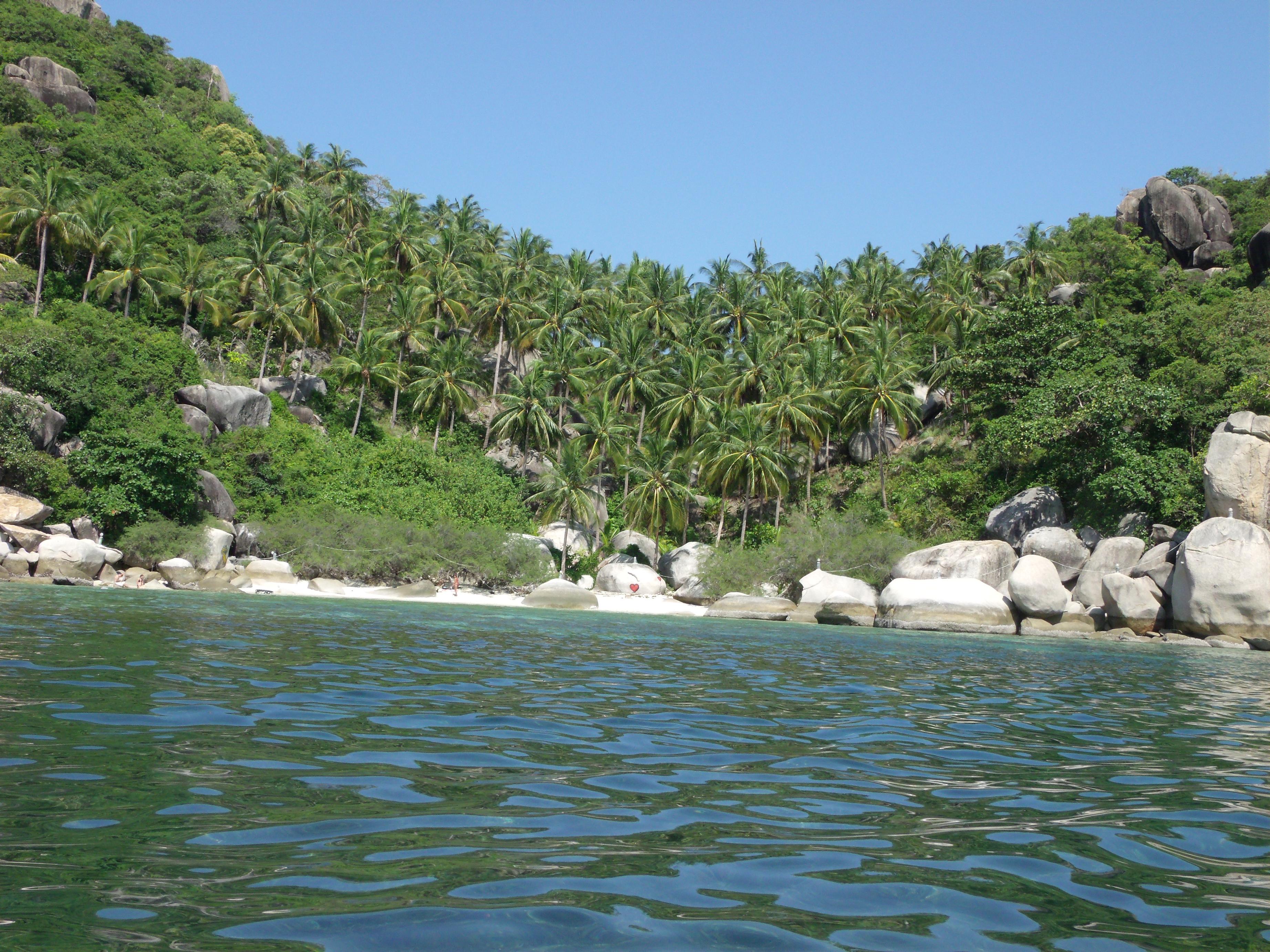 U Freedom Beach - foceno z kajaku